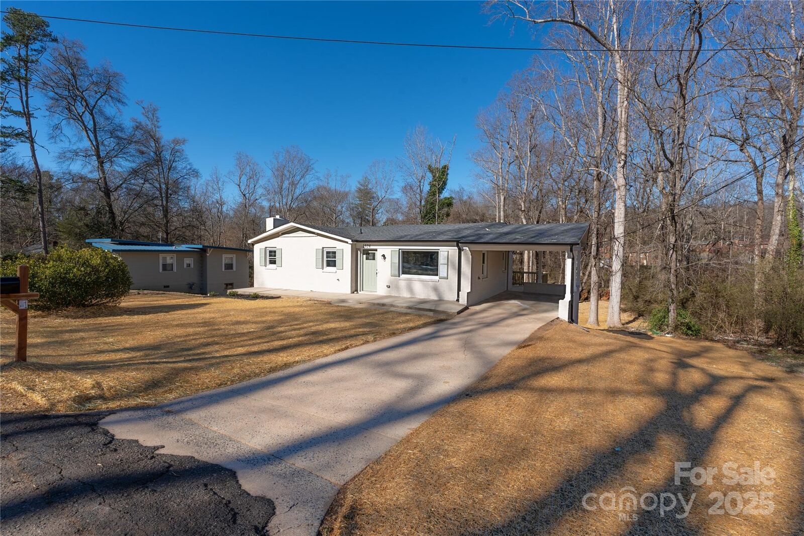 Property Photo:  1324 Southampton Street  NC 28152 
