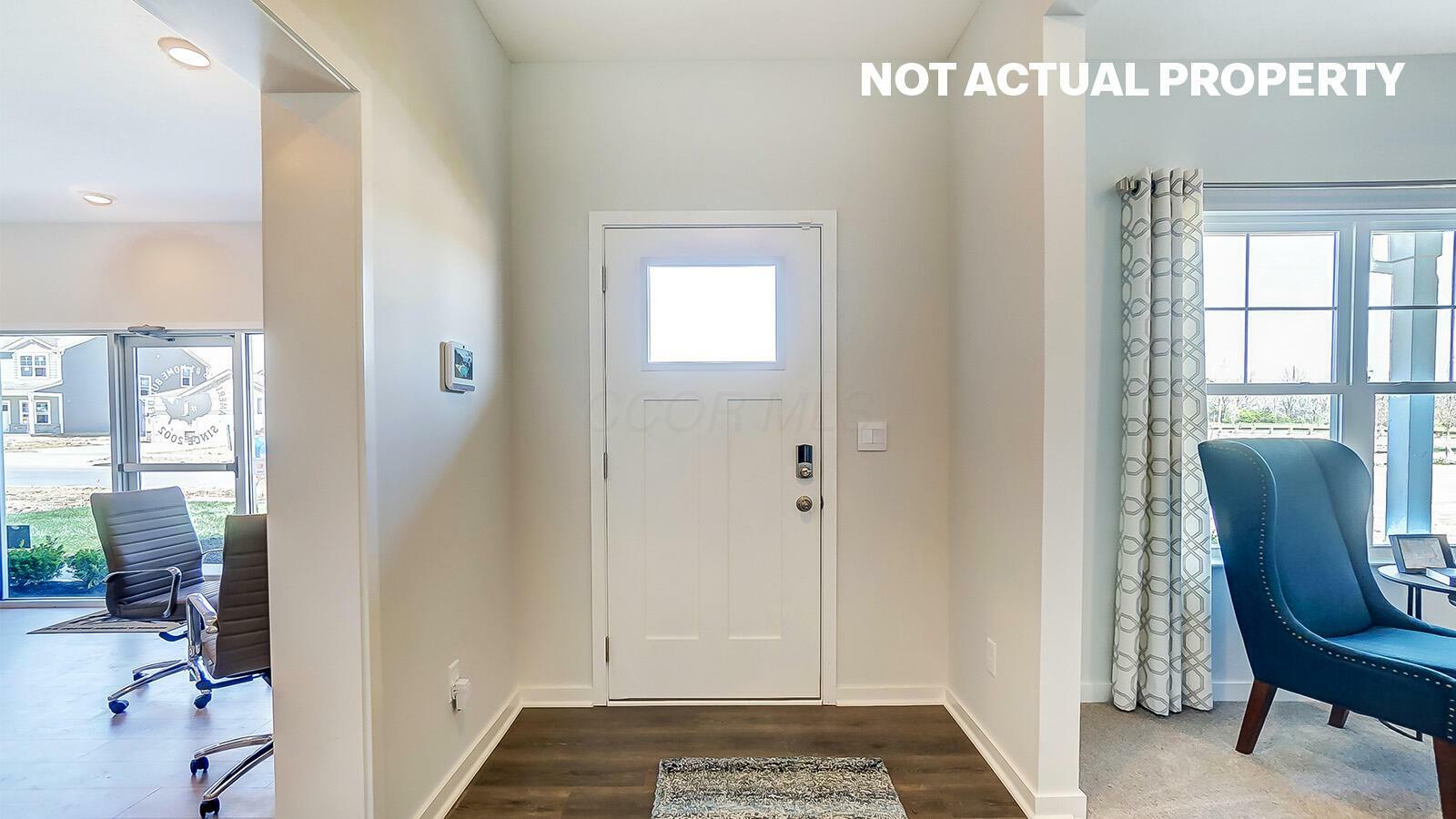 Property Photo: 2180 Overlook Way OH 43055