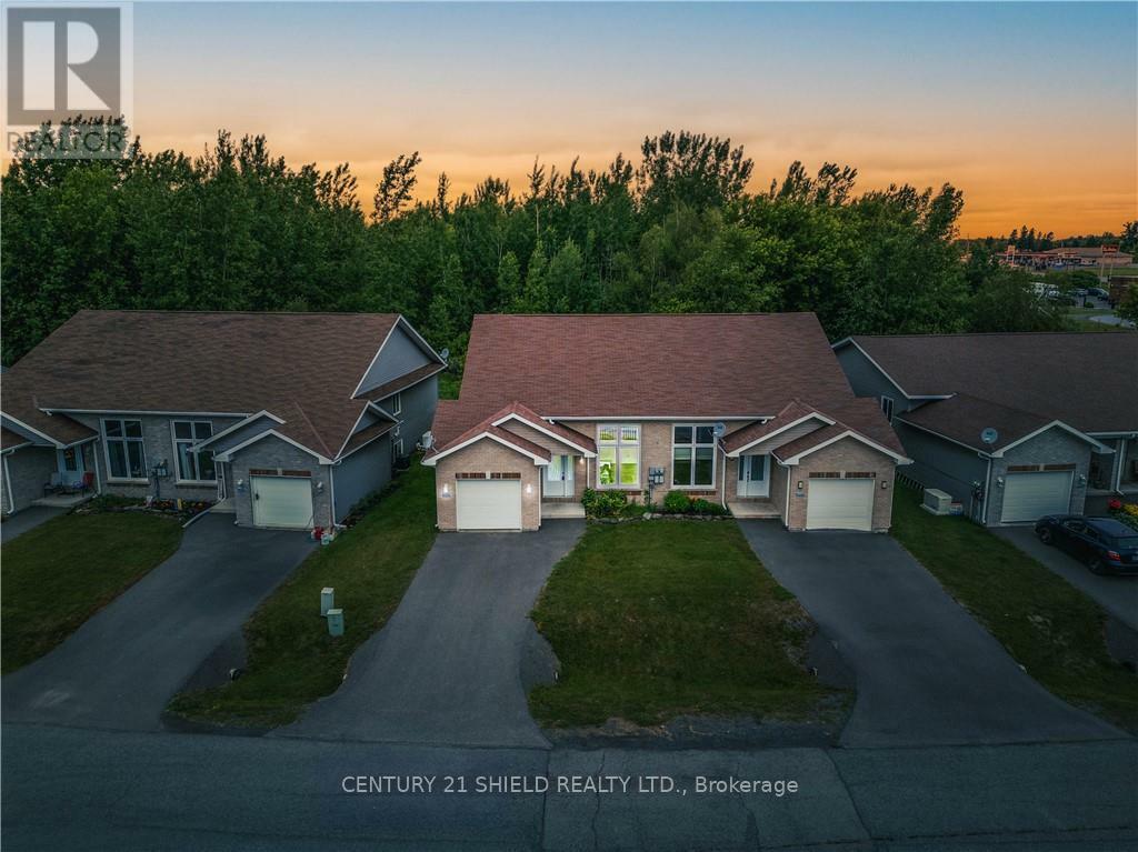 20323 North Andrea Avenue  South Glengarry ON K0C 2C0 photo