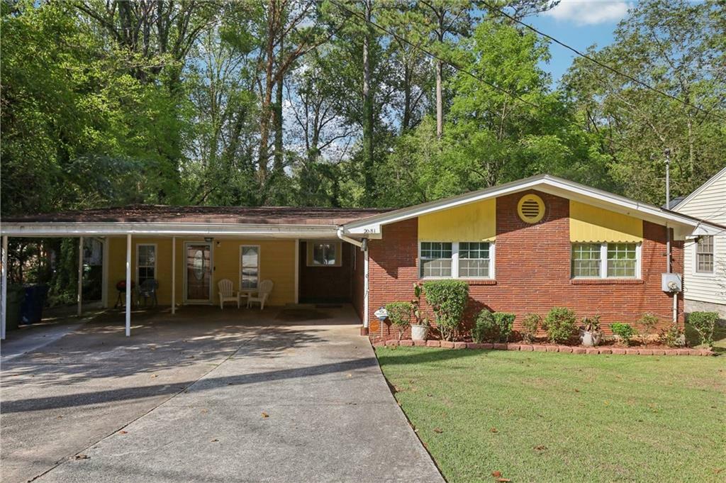 Property Photo:  2081 Beecher Road SW  GA 30311 