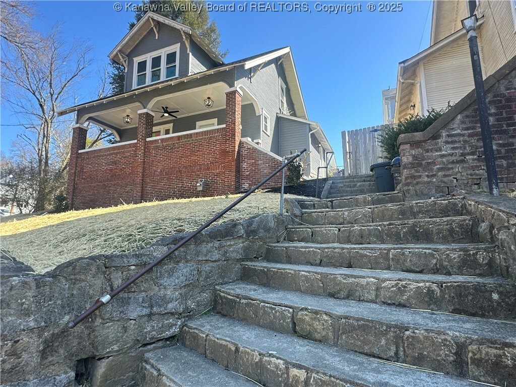 850 Springdale Drive  Charleston WV 25302 photo