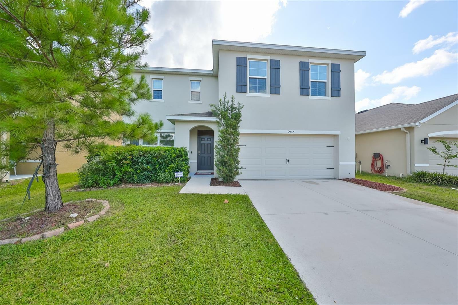 Property Photo: 9937 Warm Stone Street FL 33592