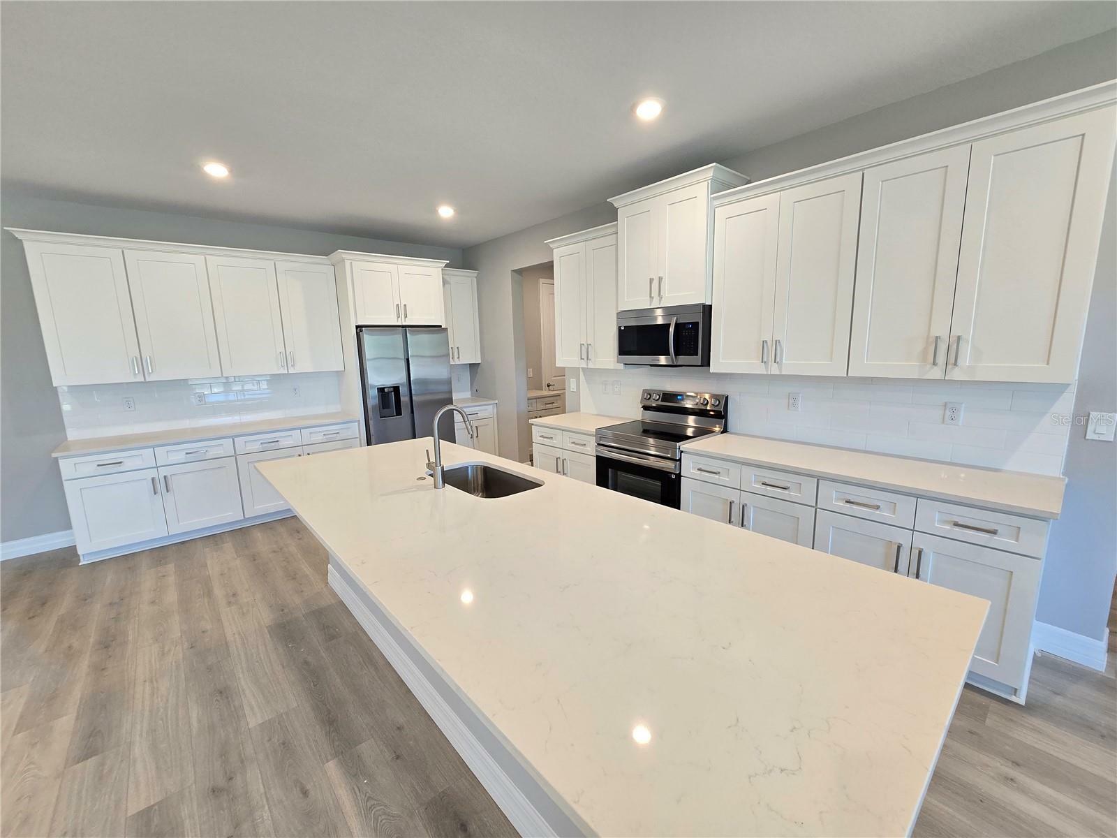 Property Photo: 2645 N Annapolis Avenue FL 34442