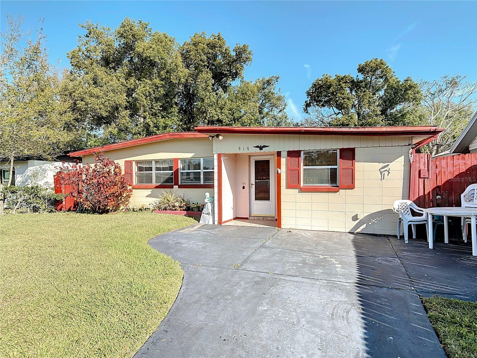 Property Photo:  919 Timor Avenue  FL 32804 