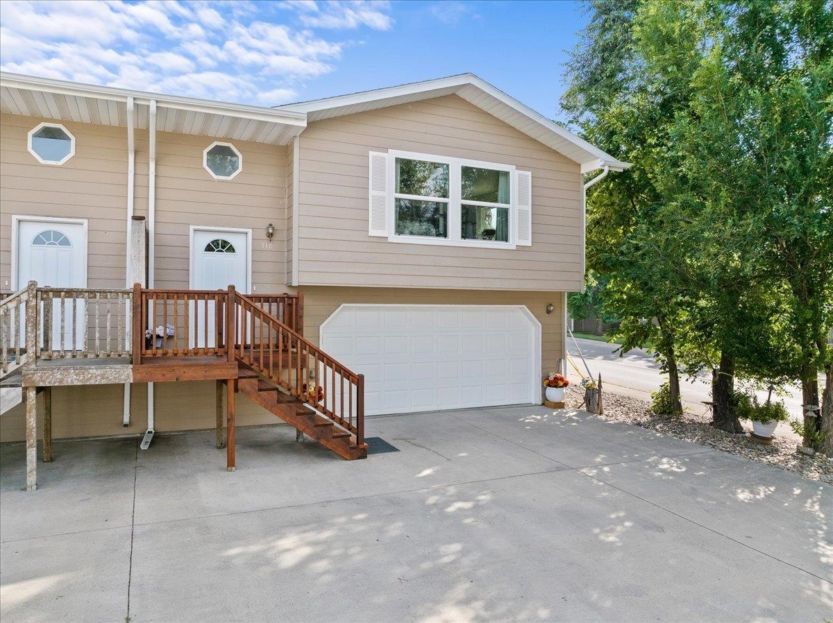 Property Photo: 318 Summit Street SD 57717-0000