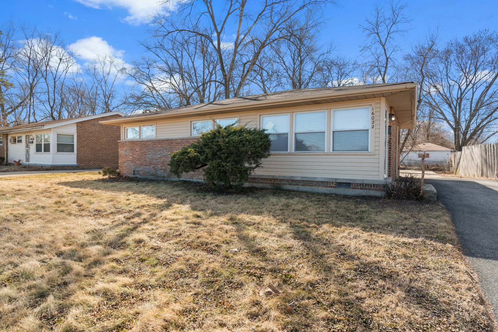 Property Photo:  16022 Richmond Avenue  IL 60428 