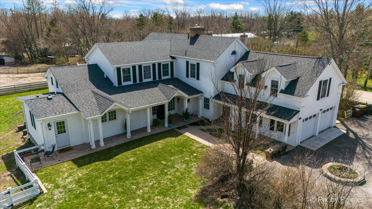 Property Photo: 708 S Rose Farm Road IL 60098