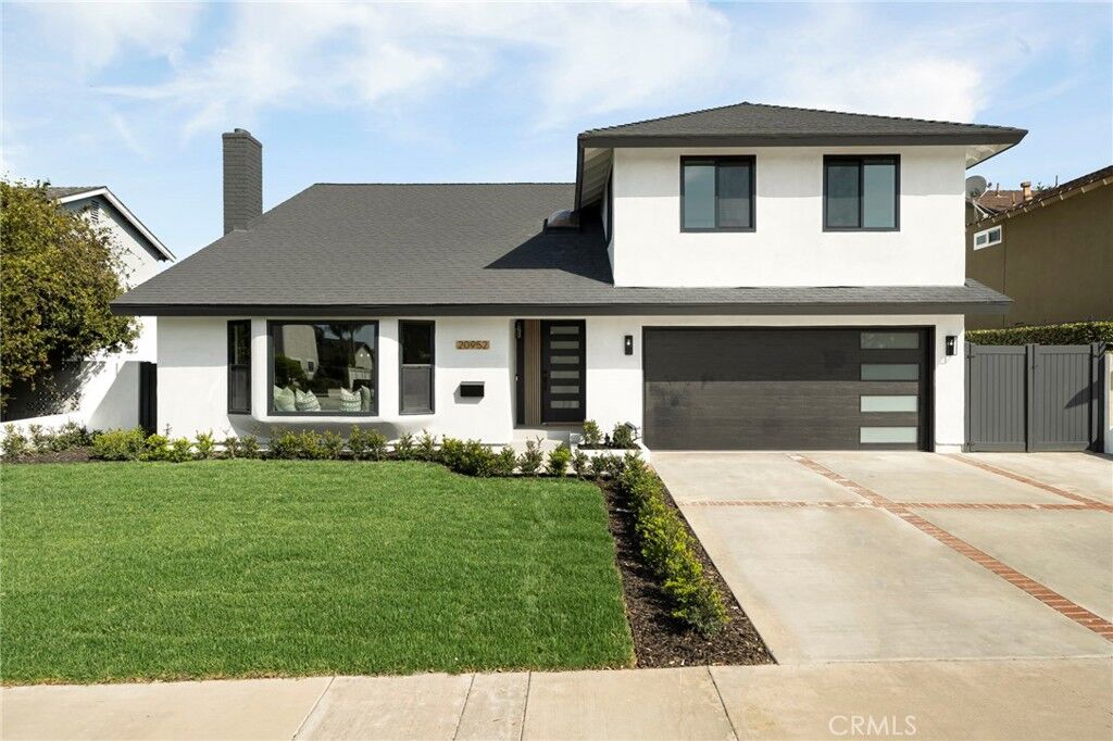 Property Photo: 20952 Queens Park Lane CA 92646