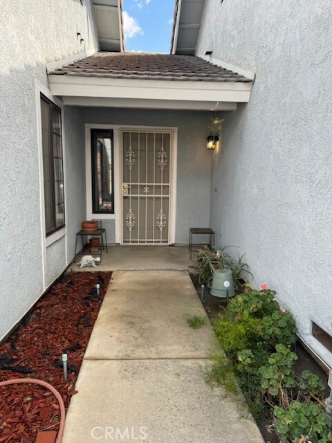 Property Photo:  1345 Trenton Circle  CA 92583 