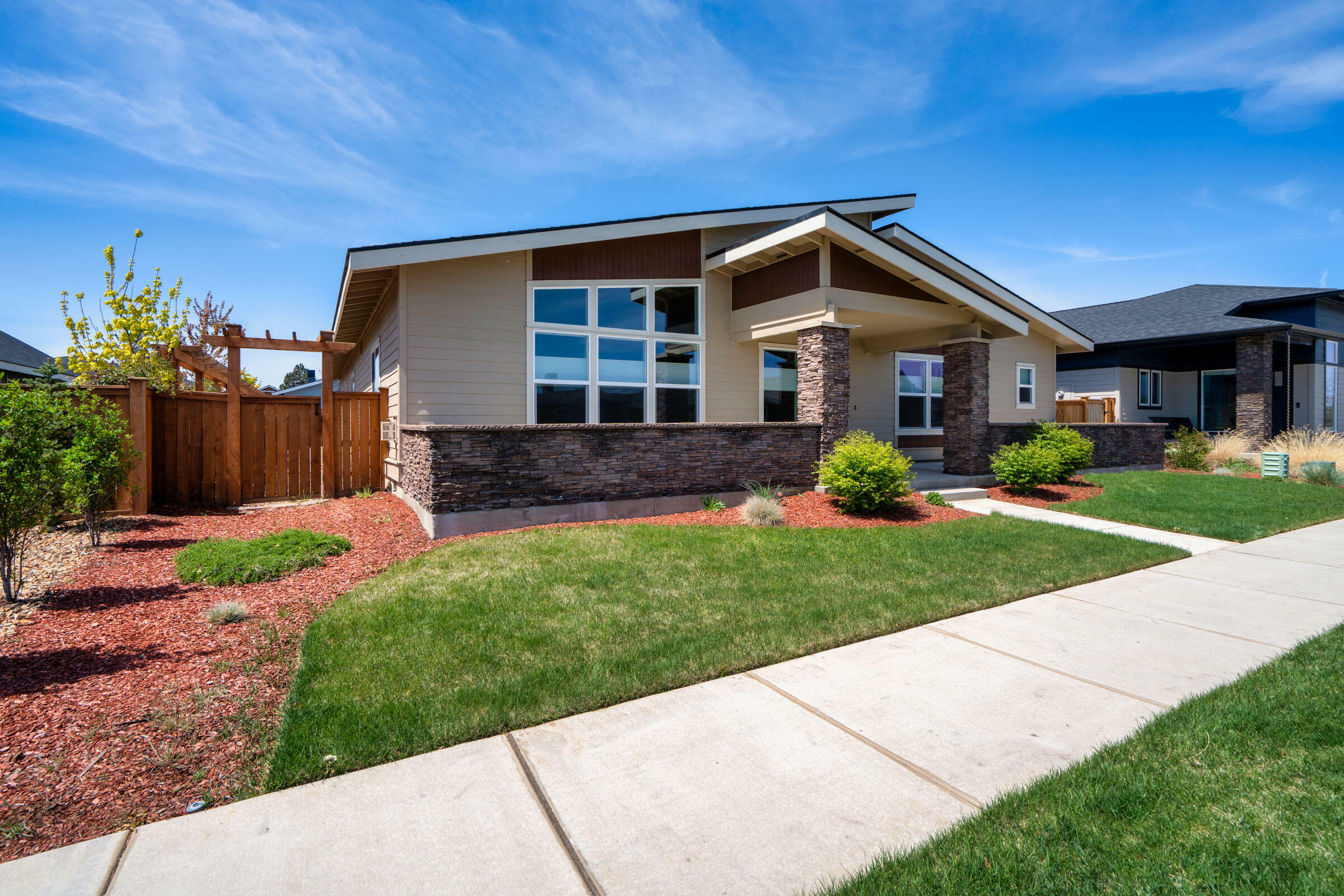 Property Photo: 715 NW 13th Street OR 97756