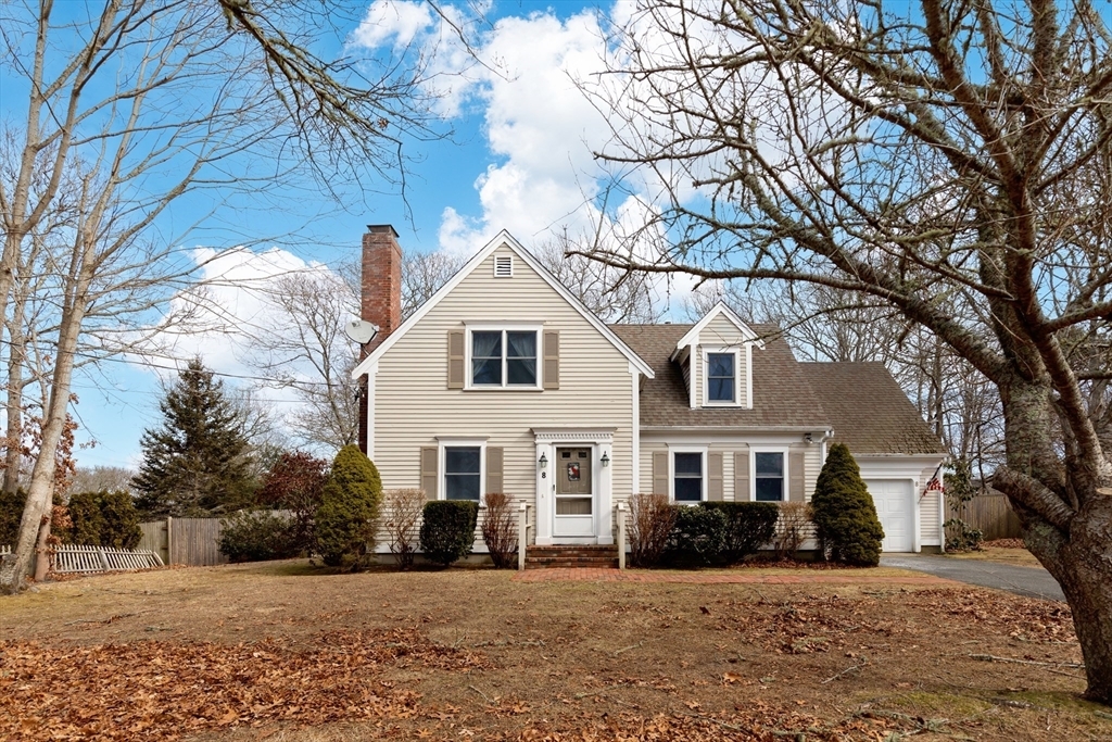 Property Photo:  8 Gordon Ln  MA 02675 