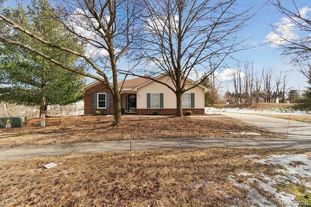 Property Photo: 141 Fox Run Court MI 48451