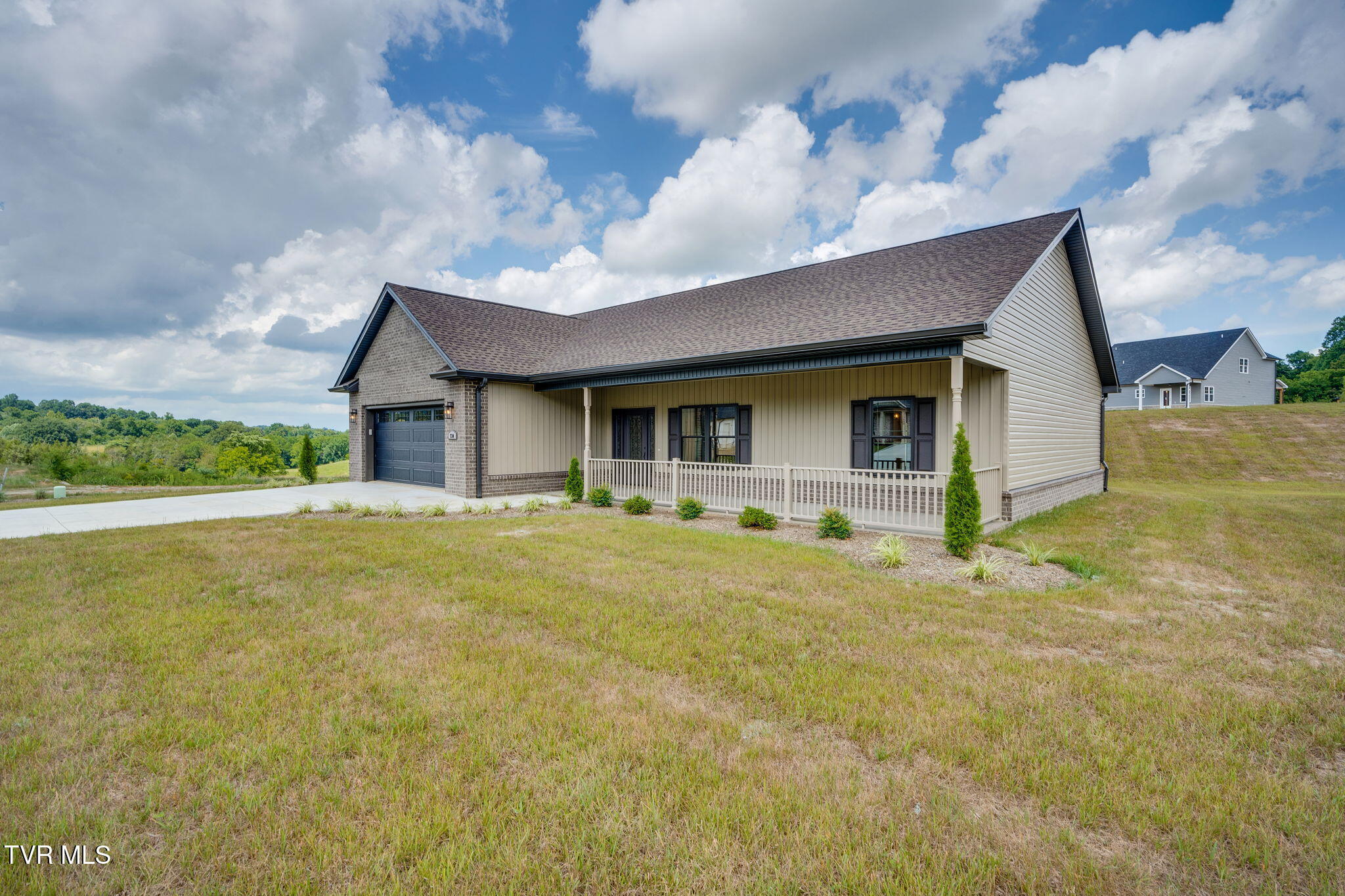 Property Photo: 734 Twilight Falls TN 37659