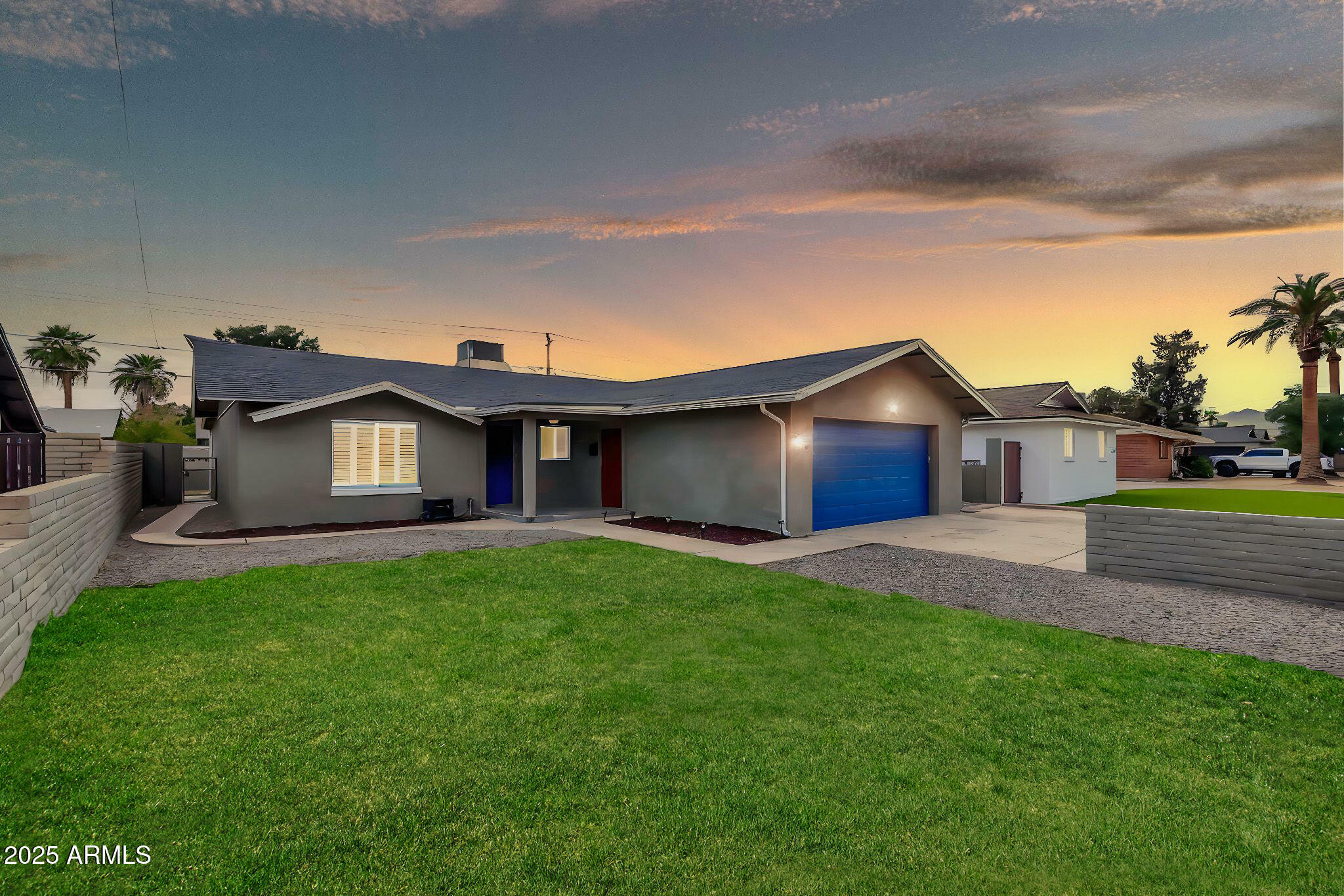 Property Photo: 8637 E Jackrabbit Road AZ 85250