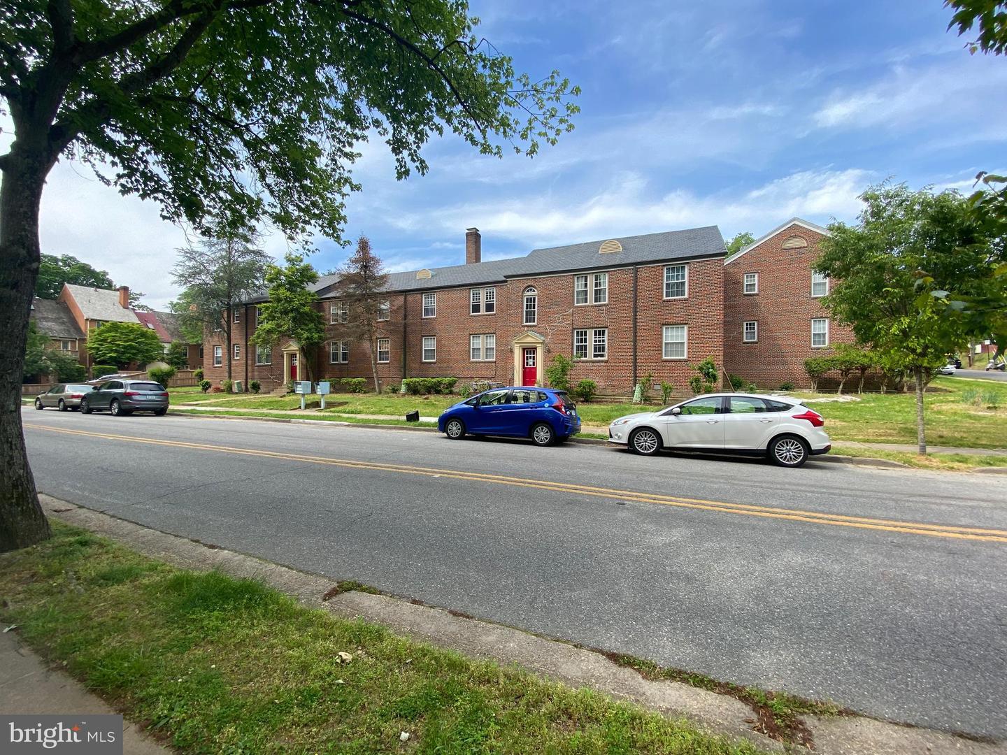 Property Photo: 1320 Kenmore Avenue D VA 22401