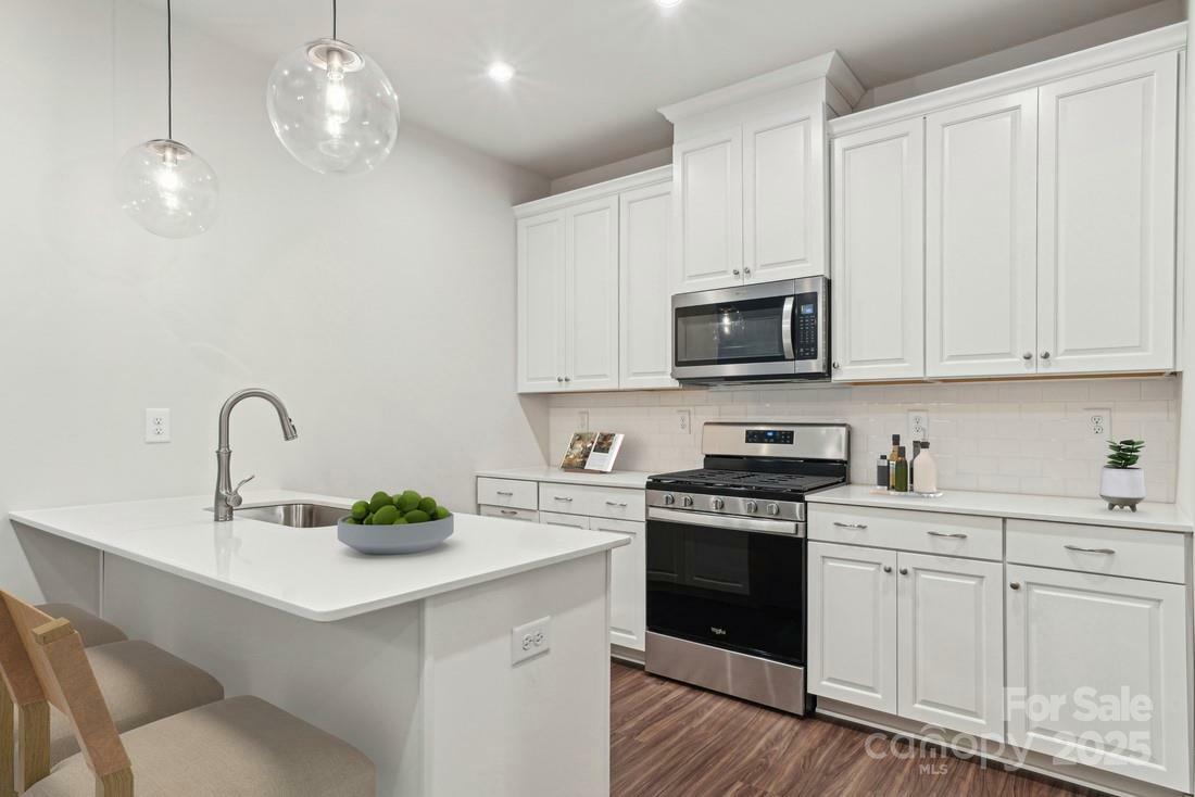 Property Photo: 3051 Finchborough Court 219 NC 28269