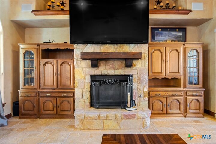 Property Photo:  220 Gabriel Woods Drive  TX 78633 