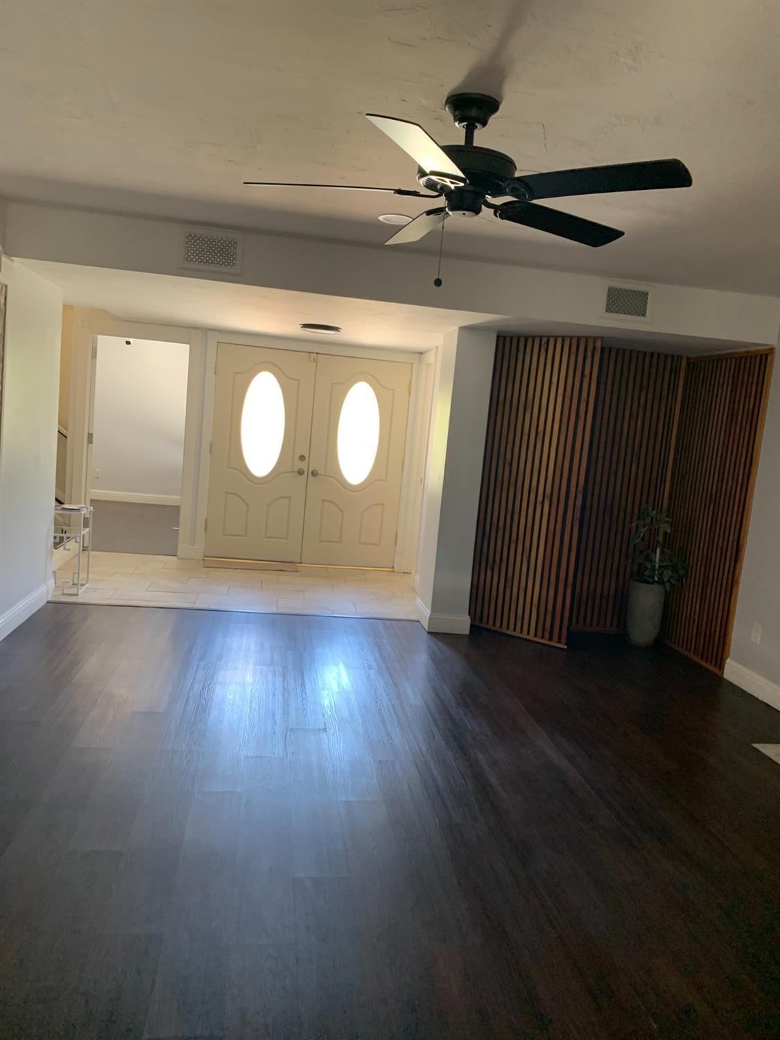 Property Photo:  4124 Pinewood Lake Drive  CA 93309 