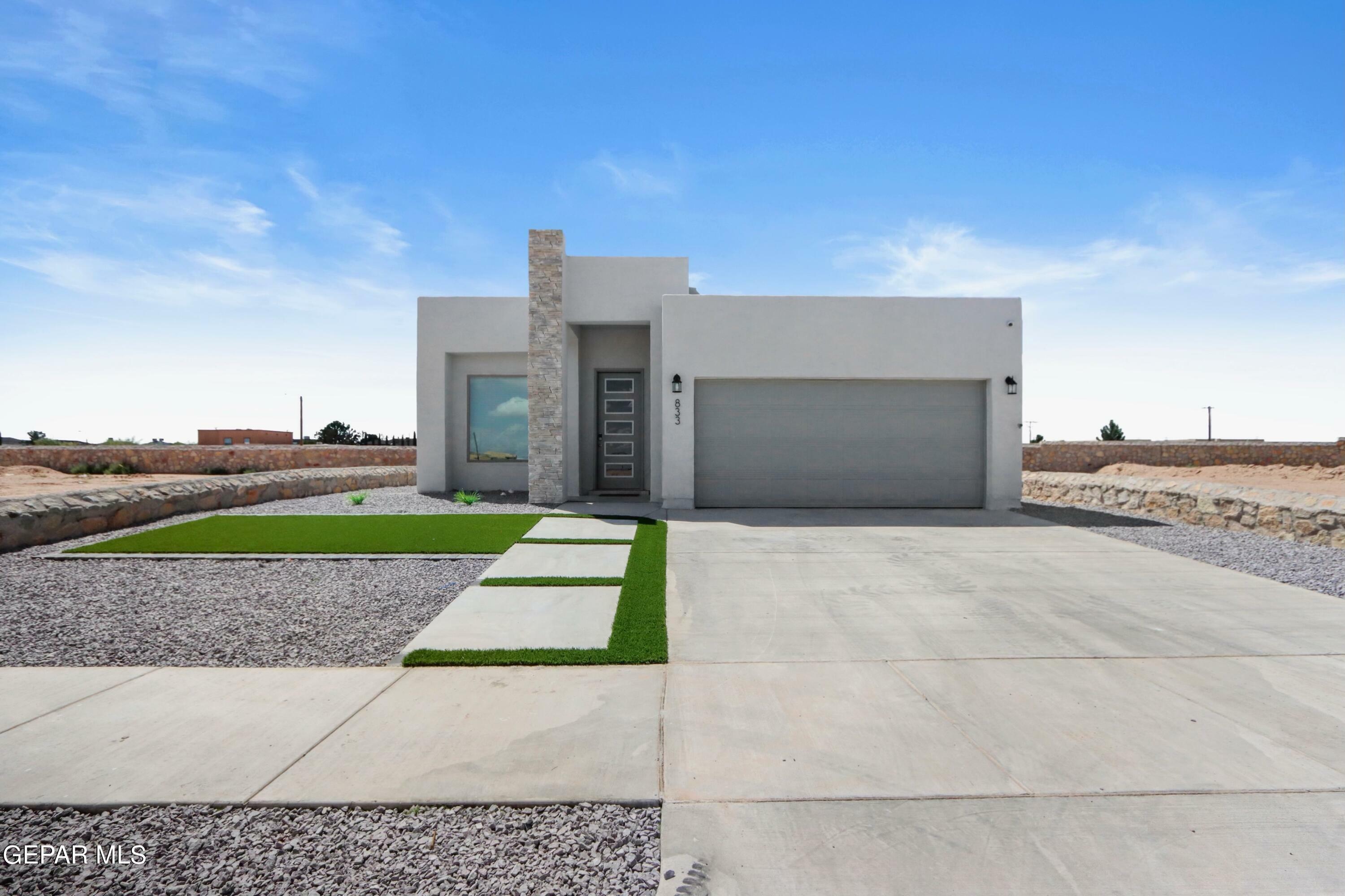 13804 Margaret Ponce Avenue  Horizon City TX 79928 photo