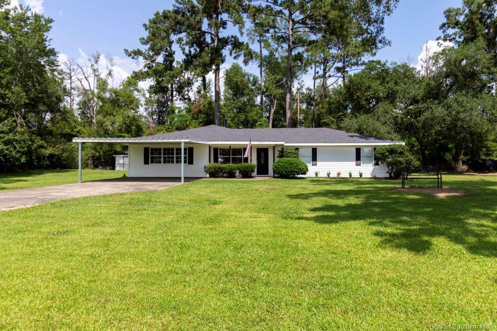 Property Photo: 2212 Crawford Drive LA 70611