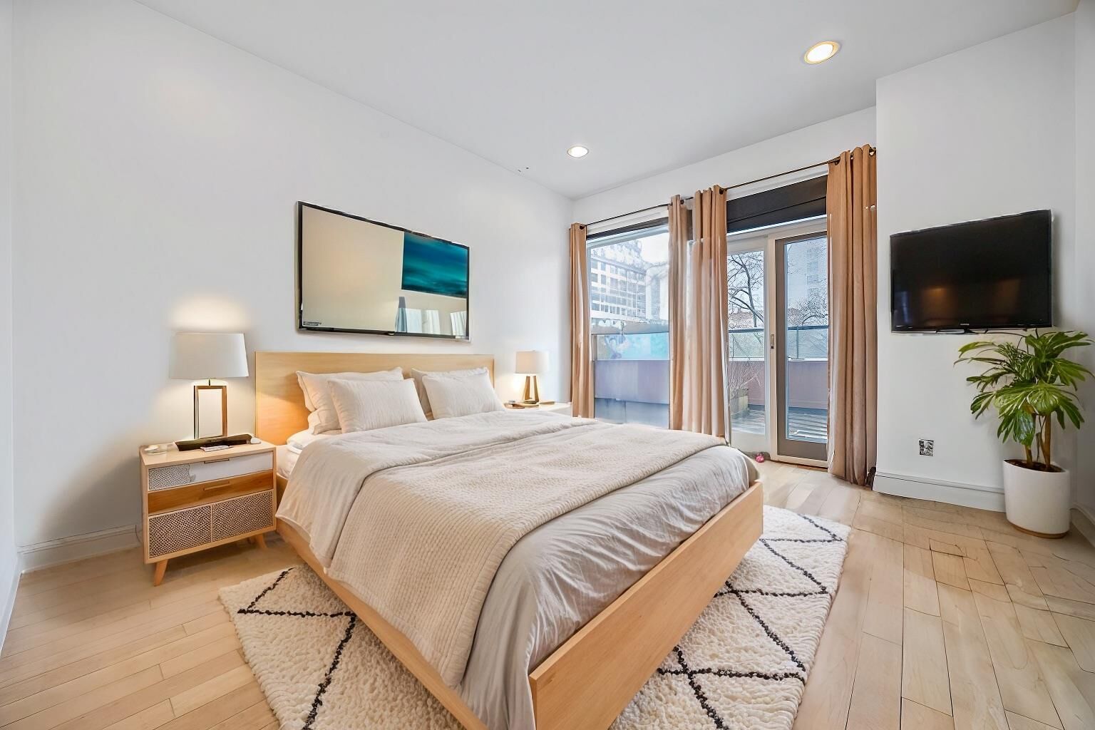Property Photo:  189 Bridge Street 2B  NY 11201 