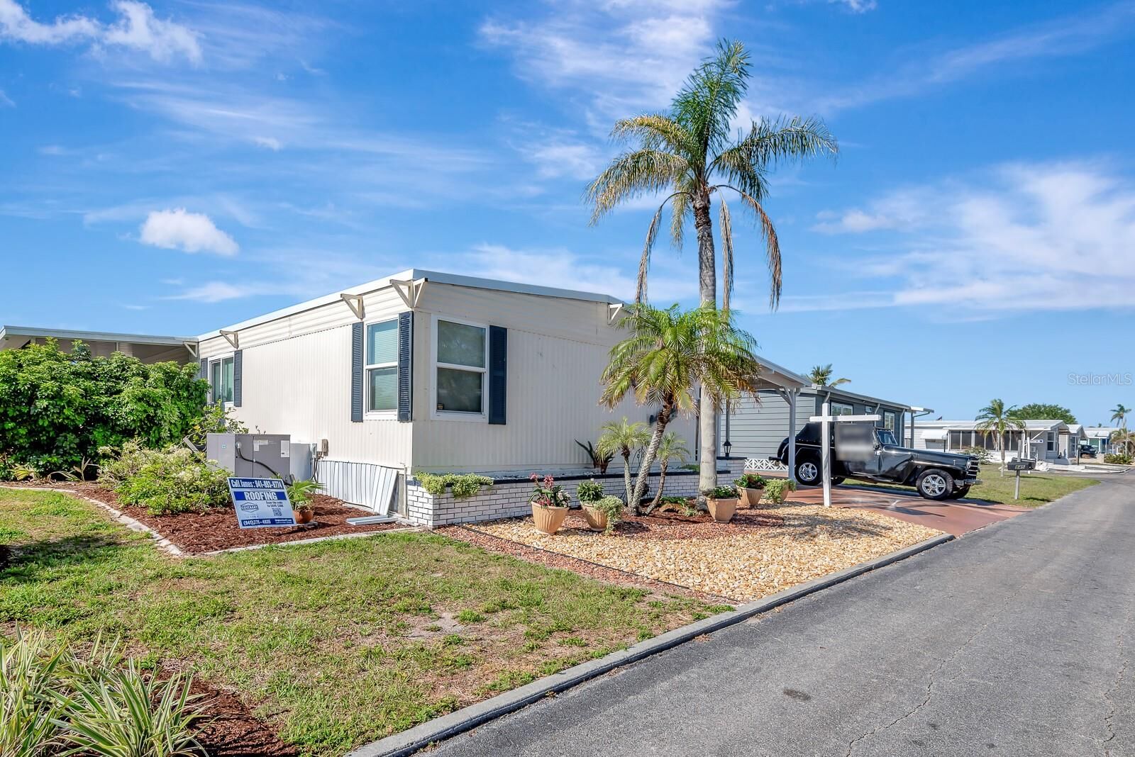 Property Photo: 845 Jolanda Circle FL 34285