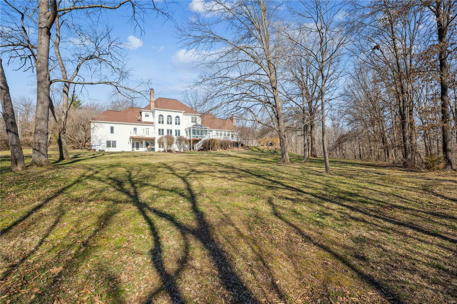 Property Photo:  19385 Deer Pointe Estates Drive  MO 63038 