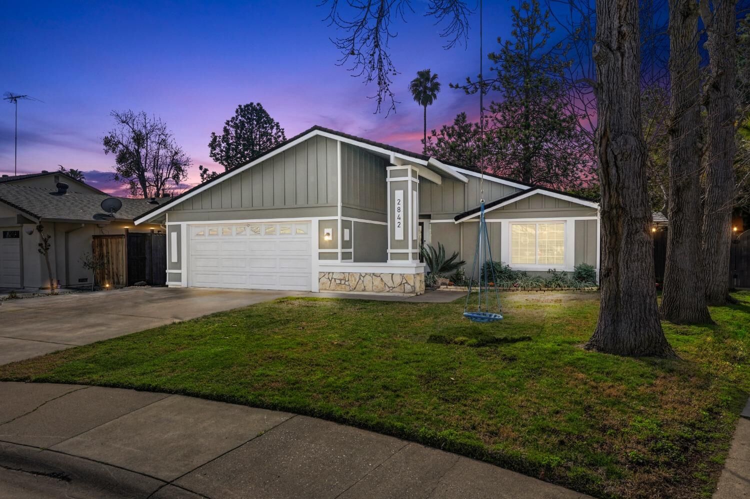 Property Photo: 2842 Camarillo Drive CA 95833