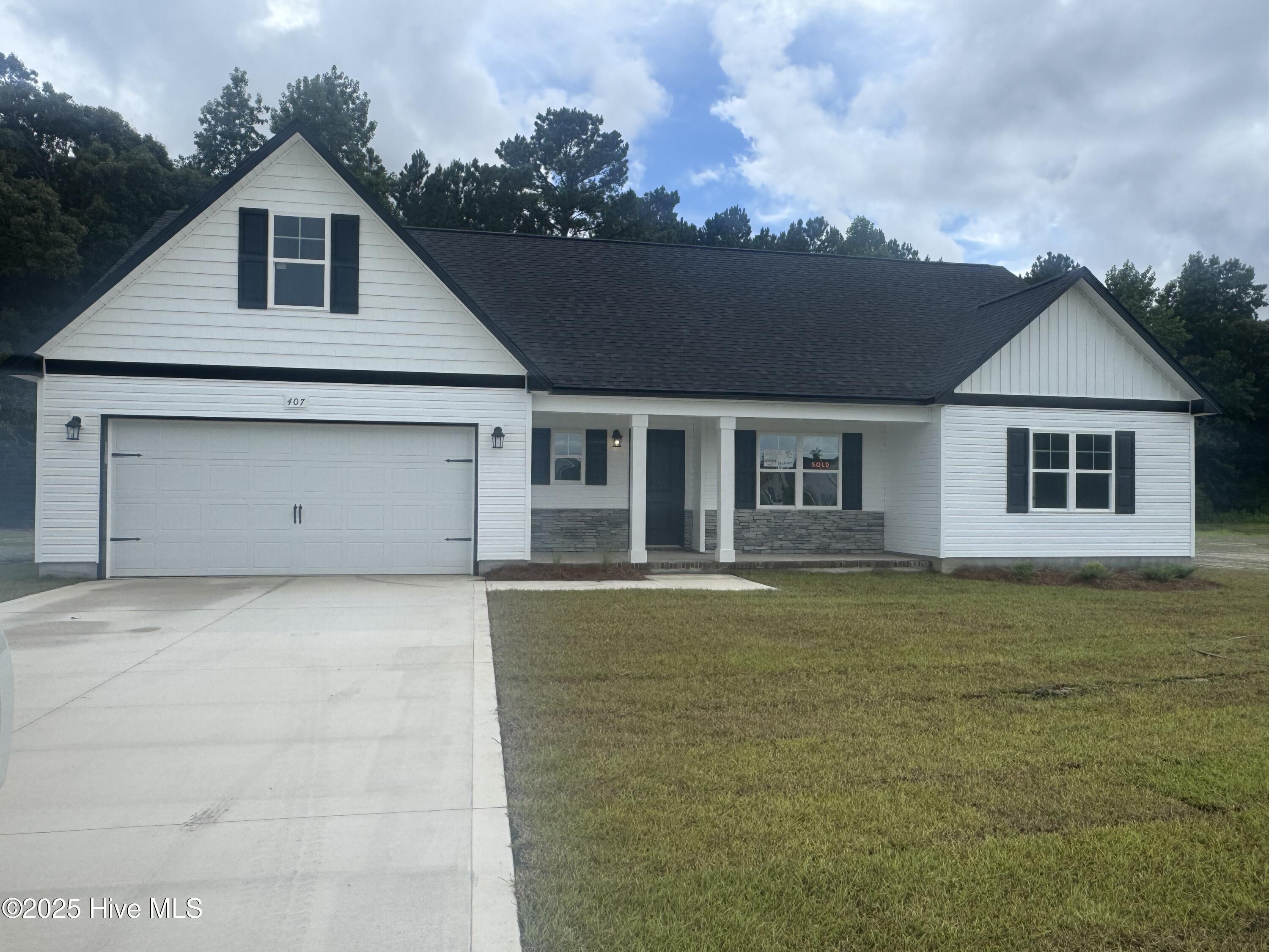 407 Windermere Road  Hubert NC 28539 photo
