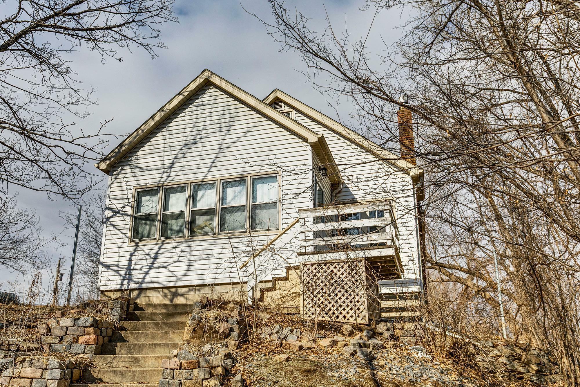 Property Photo: 339 E Morton Street MN 55107