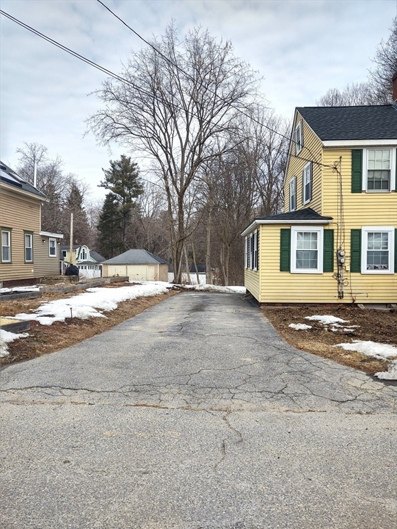 Property Photo: 62 Kilbourn Rd 2 MA 01523
