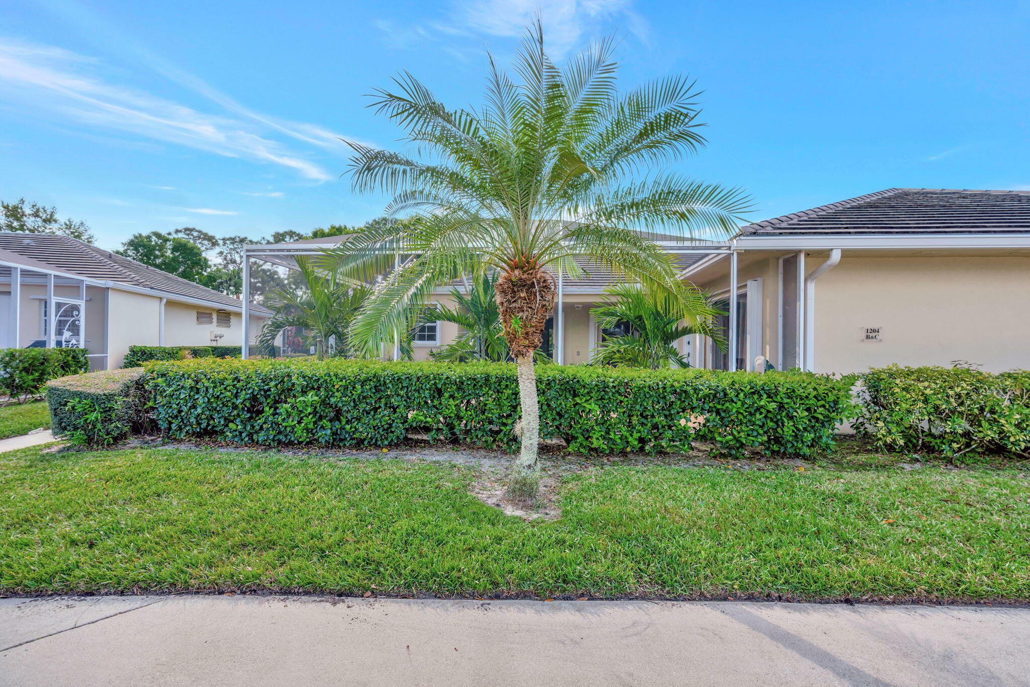 Property Photo:  1204 NW Sun Terrace Circle 25B  FL 34986 