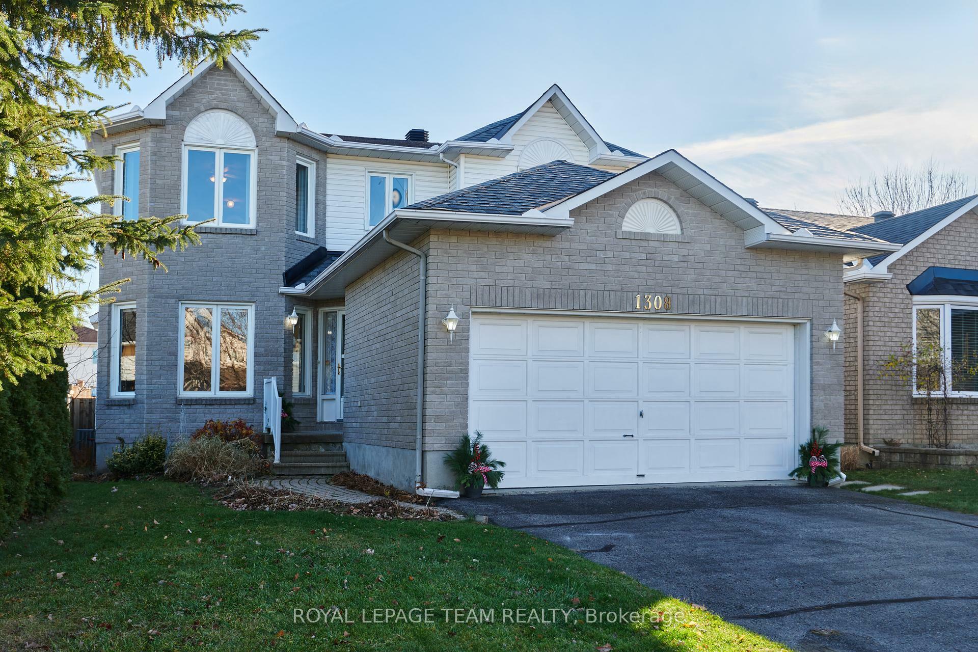 Property Photo: 1308 Matheson Road ON K1J 1A8