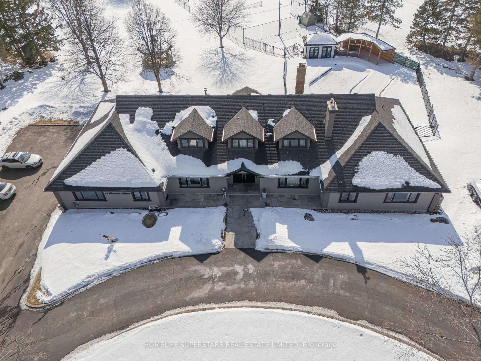 Property Photo: 14 Bowman Ave ON L6P 0X5