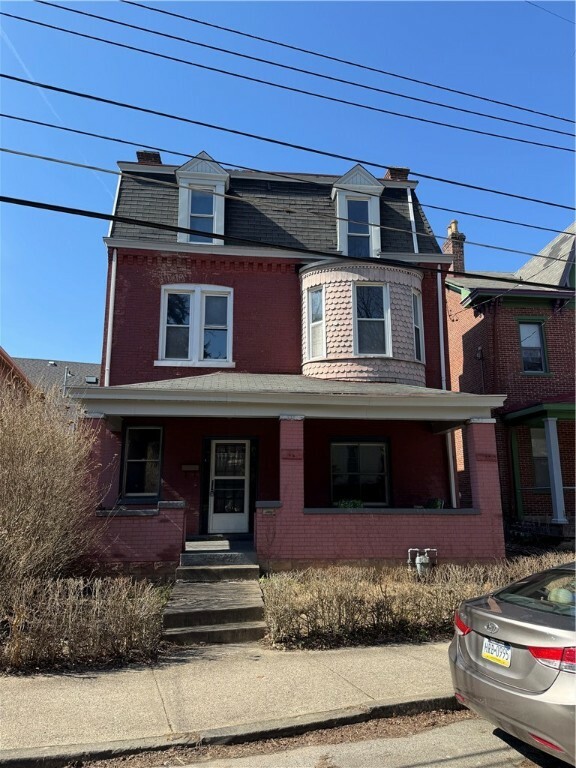 Property Photo:  262 Emerson St  PA 15206 