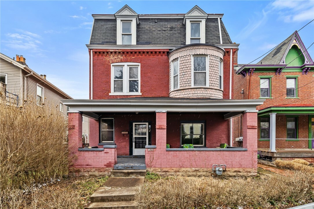 Property Photo:  262 Emerson St  PA 15206 