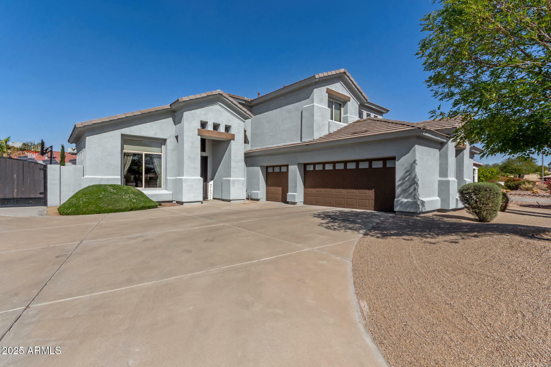 Property Photo: 18468 N 63rd Drive AZ 85308