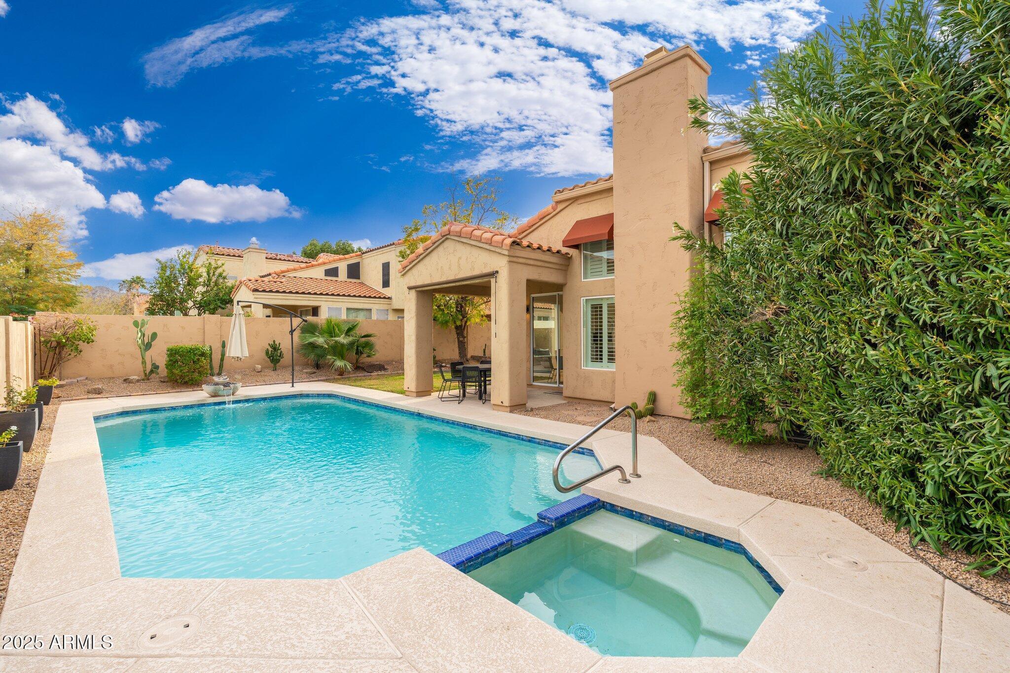 Property Photo: 4151 E Mercer Lane AZ 85028