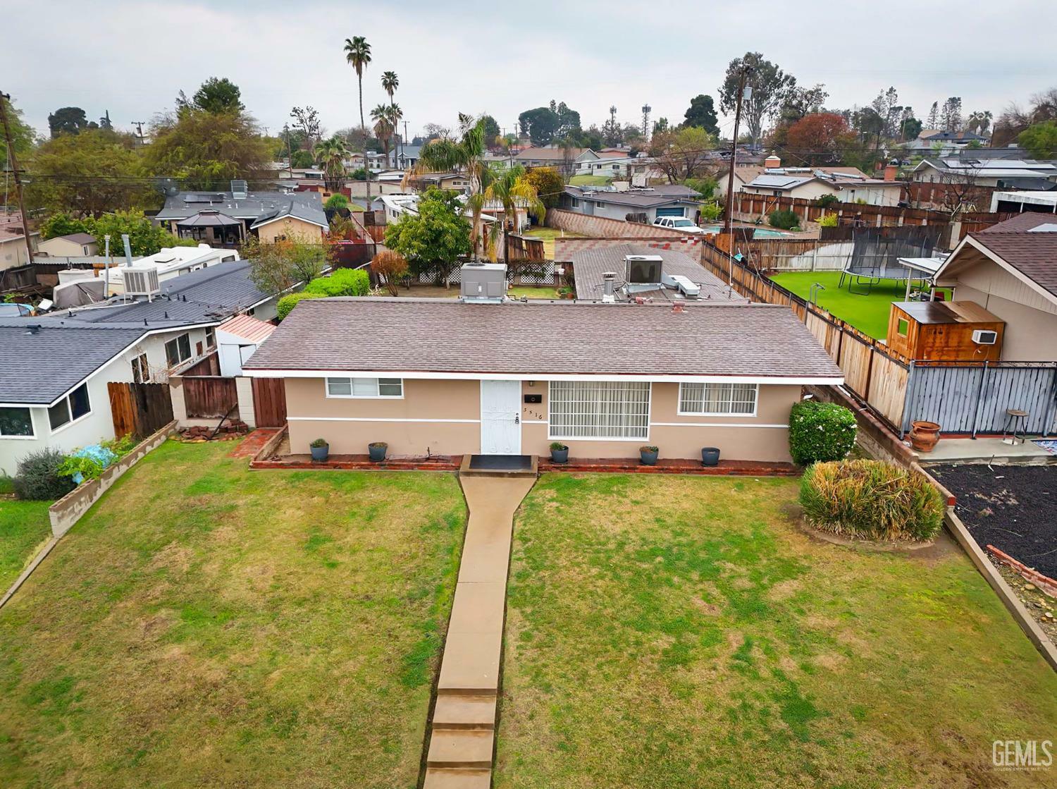 Property Photo:  3516 Bucknell Street  CA 93305 