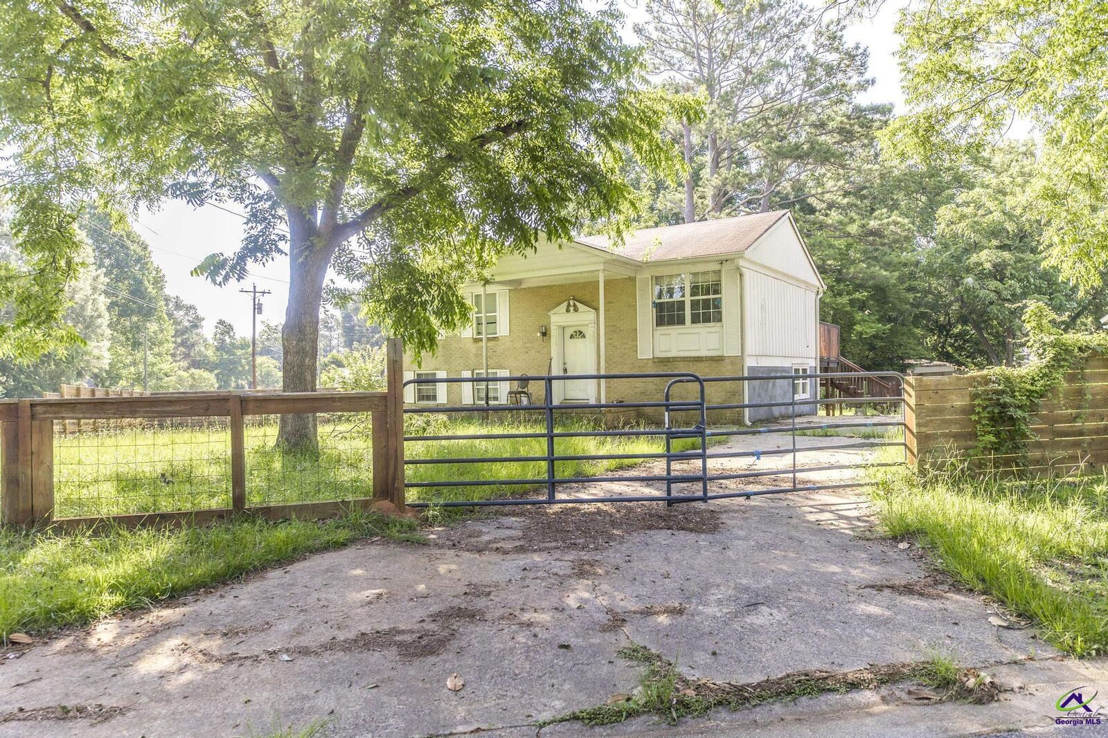 Property Photo:  216 Utah Avenue  GA 31093 