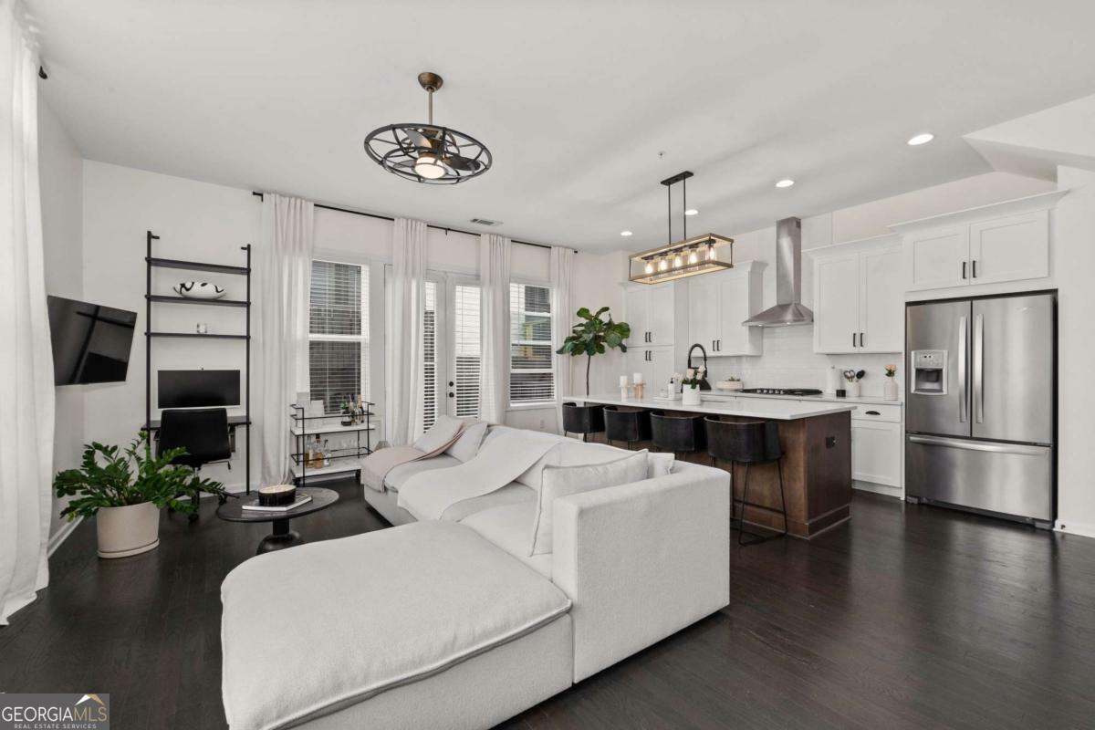 Property Photo: 3933 Danube Lane 221 GA 30339