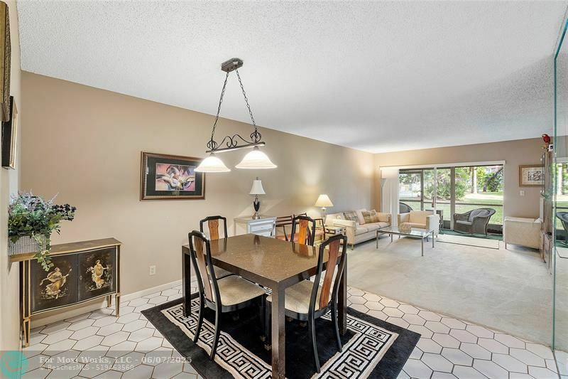 Property Photo:  