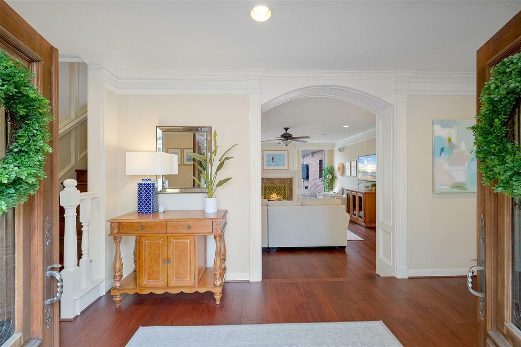 Property Photo: 403 Sandy Bluff TX 77079
