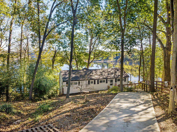Property Photo:  683 Hardin Heights Road  KY 40330