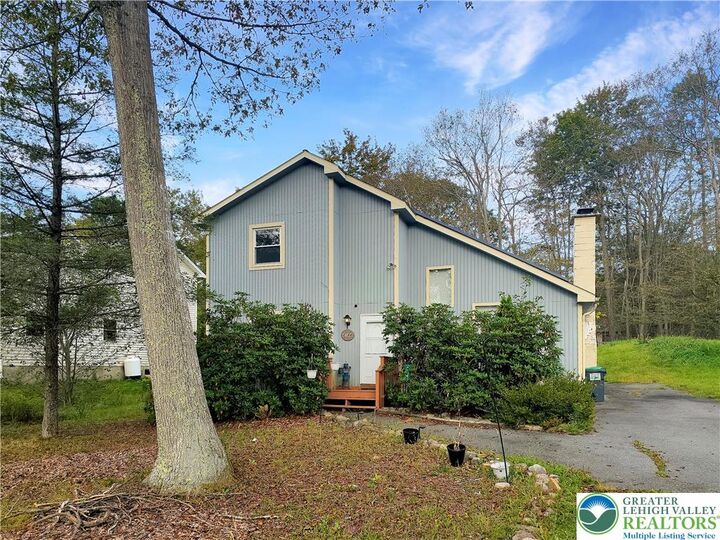 Property Photo:  2144 Onondaga Way  PA 18466 