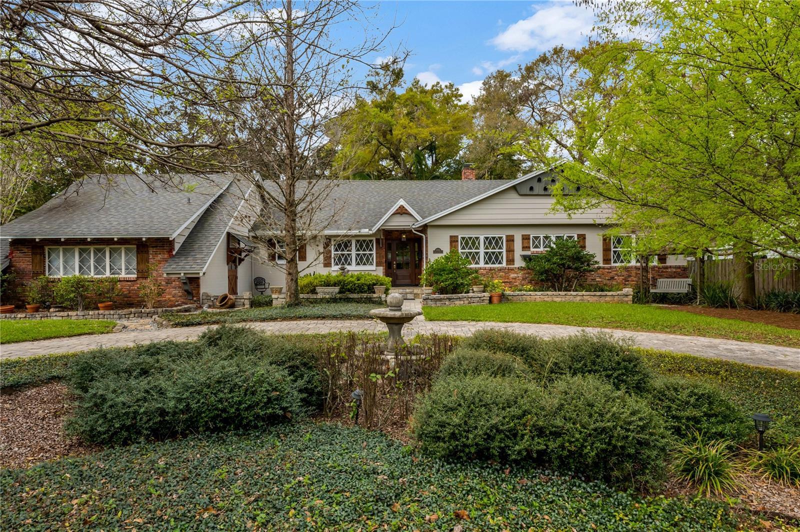 Property Photo: 1800 Wycliff Drive FL 32803
