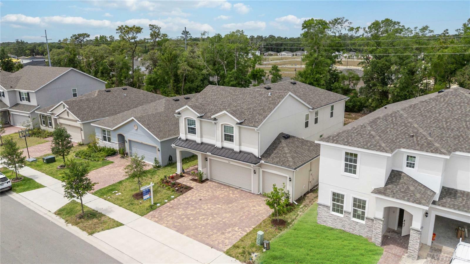 Property Photo: 1212 Bear Oak Lane FL 32720