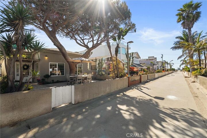 Property Photo: 66 16th Street CA 90254
