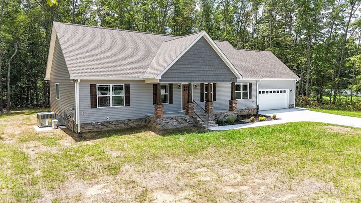 Property Photo:  45 Winterberry Cir  TN 37355 