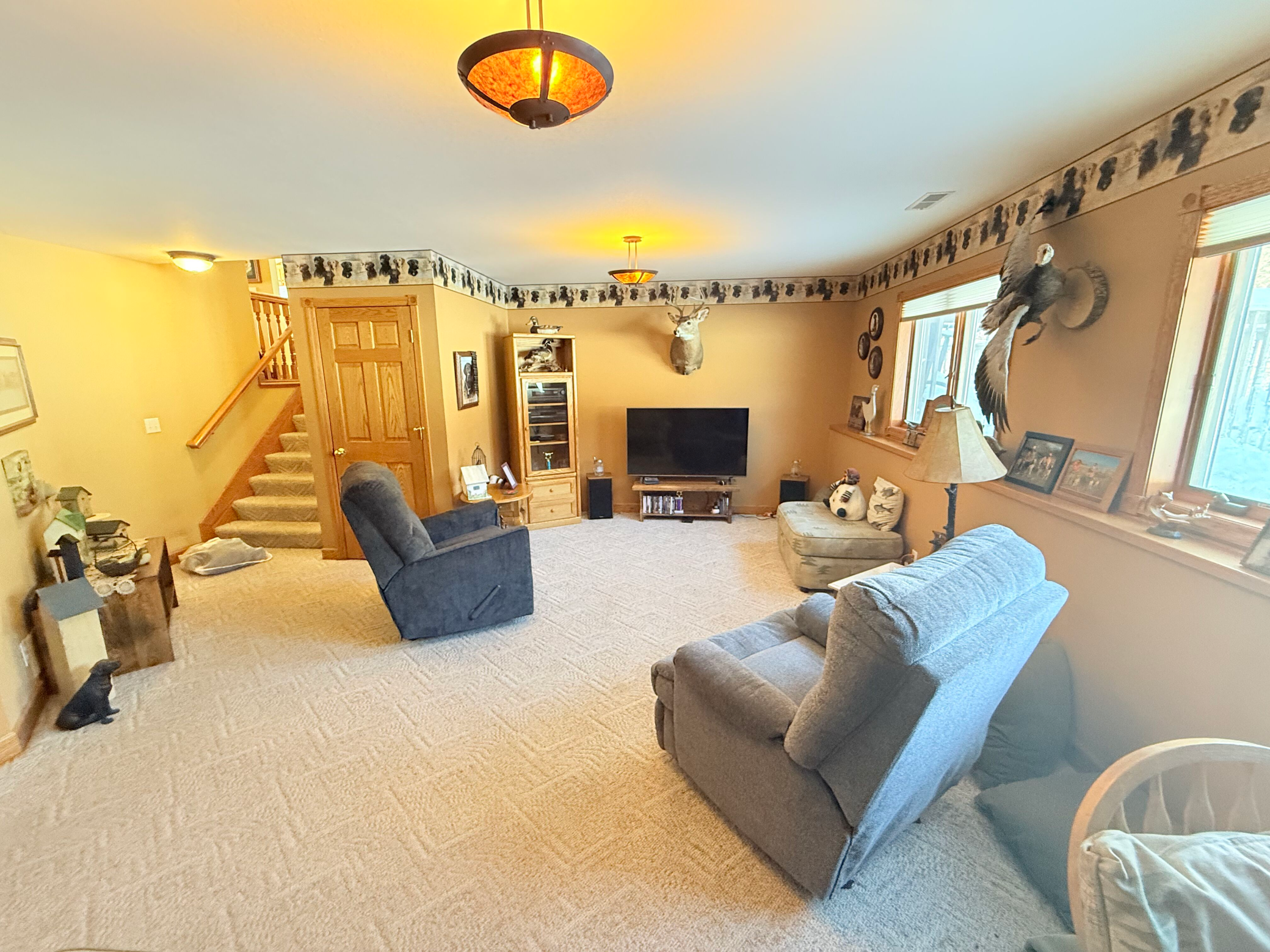 Property Photo:  385 8th Avenue NW  MN 55025 